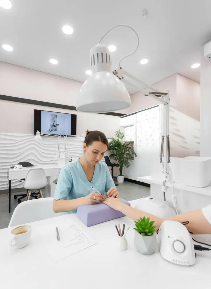 Moonbeauty nail coworking